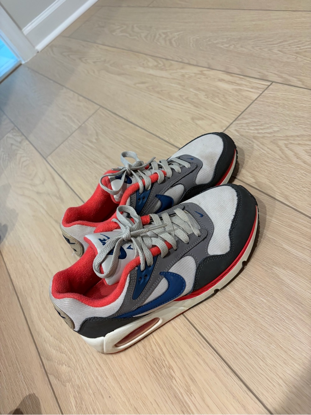 Nike Air Max size 7.5